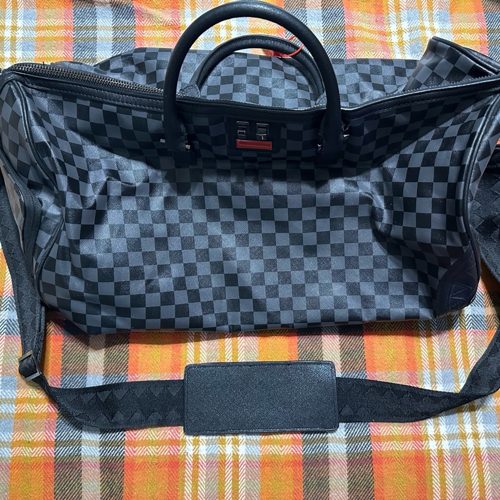 Spray ground limited edition duffel bag